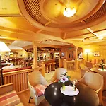 Thermal-badhotel Kirchler Отель Тукс