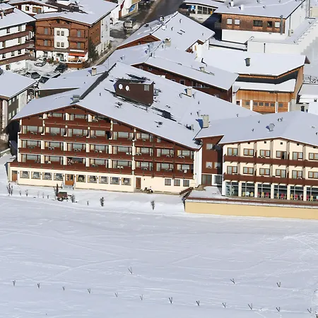 Thermal-badhotel Kirchler Тукс
