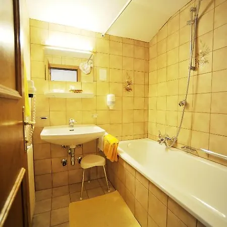 ثيرمال-بادهوتل كيرشلر