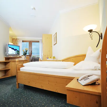 Hotel Thermal-badhotel Kirchler Tux