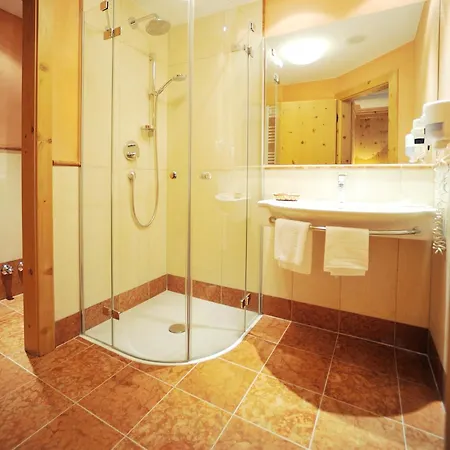Thermal-badhotel Kirchler 4* Тукс