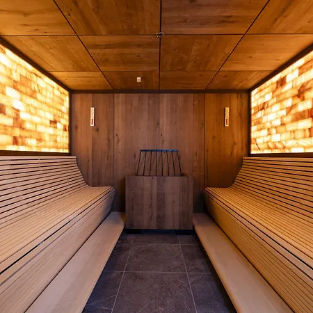 Thermal-badhotel Kirchler 4* Тукс