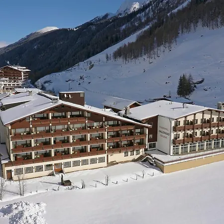 Отель Thermal-badhotel Kirchler Тукс